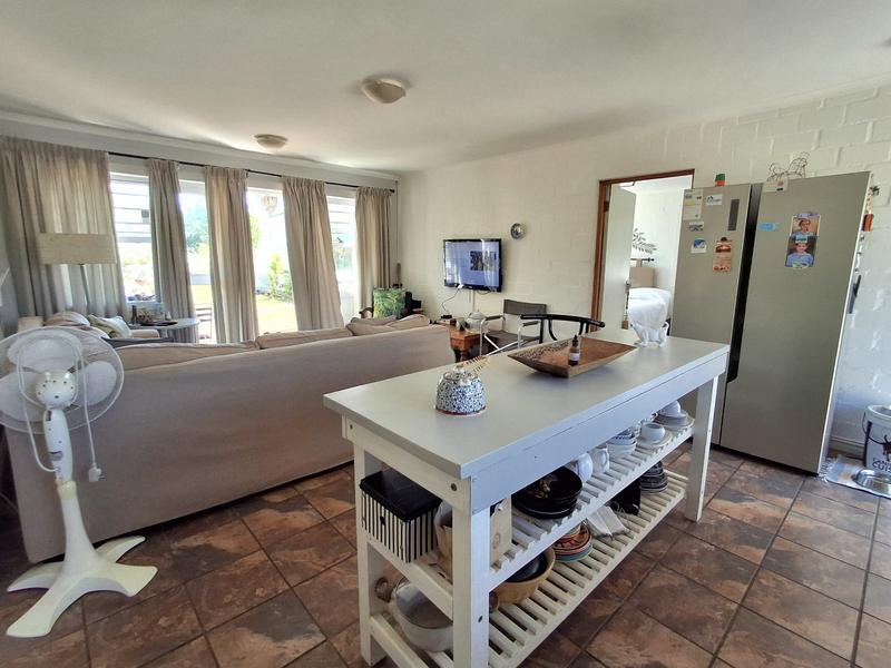 3 Bedroom Property for Sale in Britannia Bay Western Cape